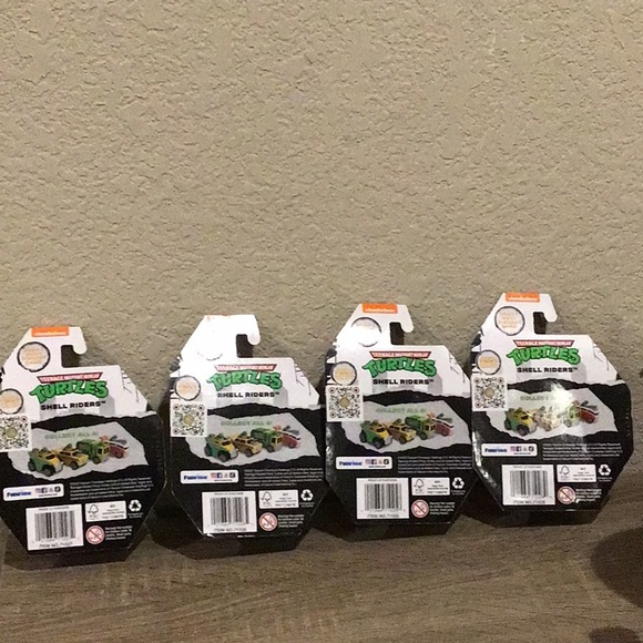 Teenage Mutant Ninja Turtles TMNT Nickelodeon Shell Riders Set Of 4 Cars New - Picture 4 of 9